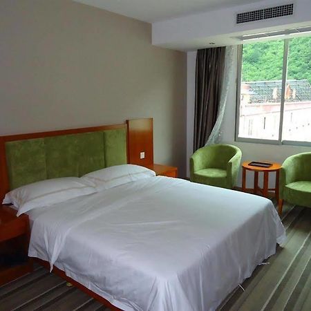 5 Yue Hotel Цзючжайгоу Экстерьер фото